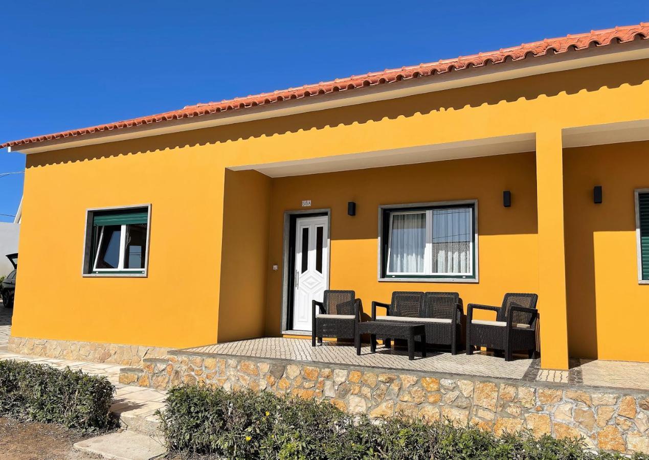 Villa Patrocinio 里巴马尔 外观 照片